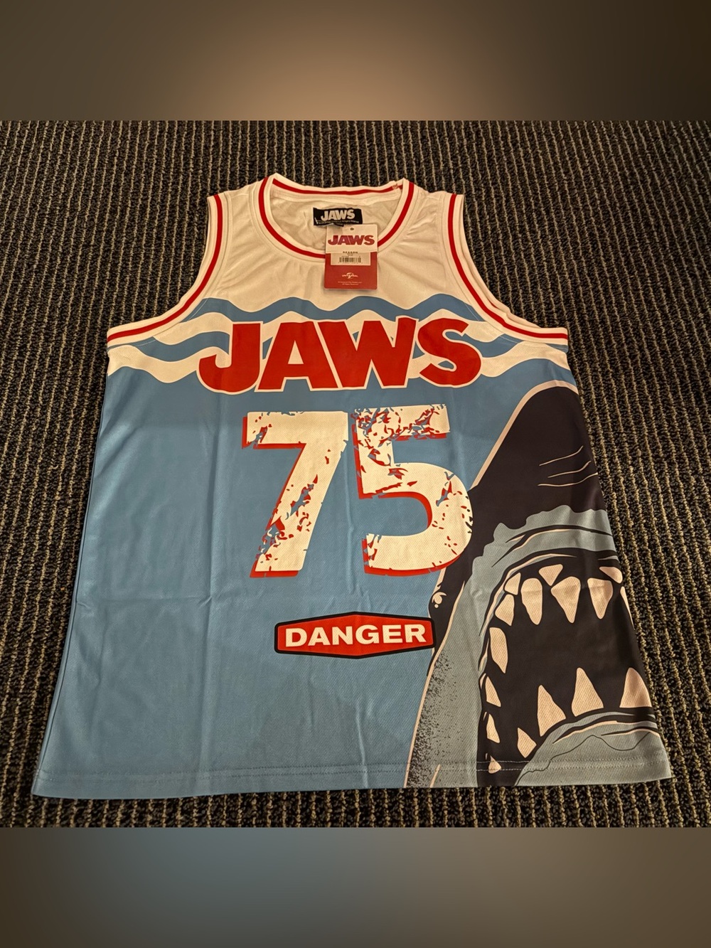 NWT Medium 1975 Jaws Amity Island Men’s Basketball Jersey Tank Top Streetwear